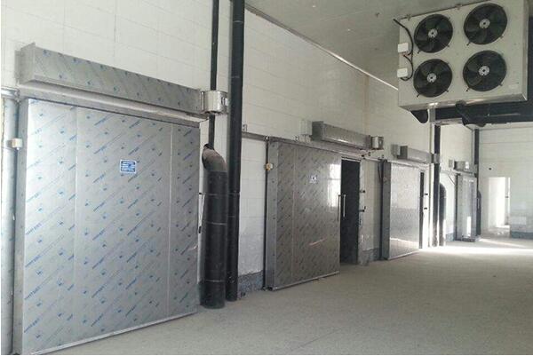 冷庫中有異味溢出該如何處理？